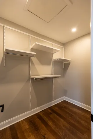 $2,650 | 5643 South Harlem Avenue, Unit 2S, Chicago, IL 60638