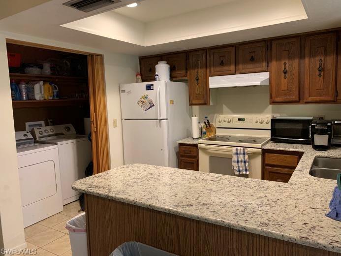 18541 Iris Road Fort Myers, FL 33967 - Photo 6 of 24 Gallery Image 6