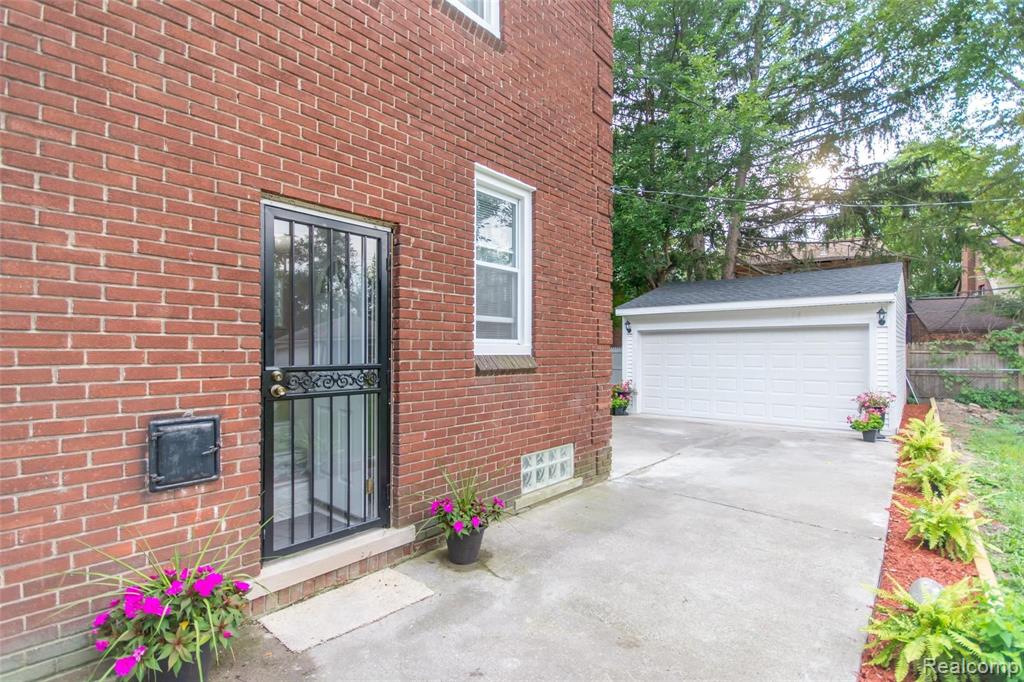 20221 Picadilly Road Detroit, MI 48221 - Photo 28 of 30