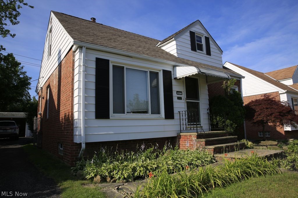 4198 Lambert Road Cleveland, OH 44121 - Photo 22 of 22