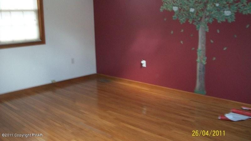 3413 Derby Road Tobyhanna, PA 18466 - Photo 6 of 9 Loft