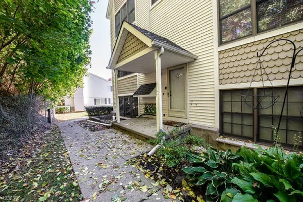 $280,000 | 56 Portsmouth Court, Hamburg, NJ 07419