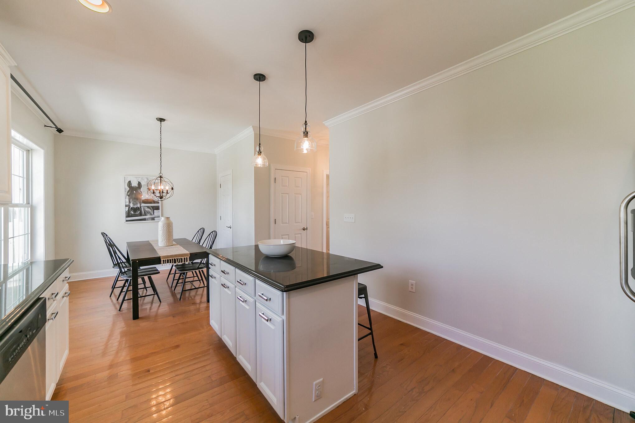 7240 Ridge Avenue Philadelphia, PA 19128 - Photo 11 of 27 Kitchen/Dining