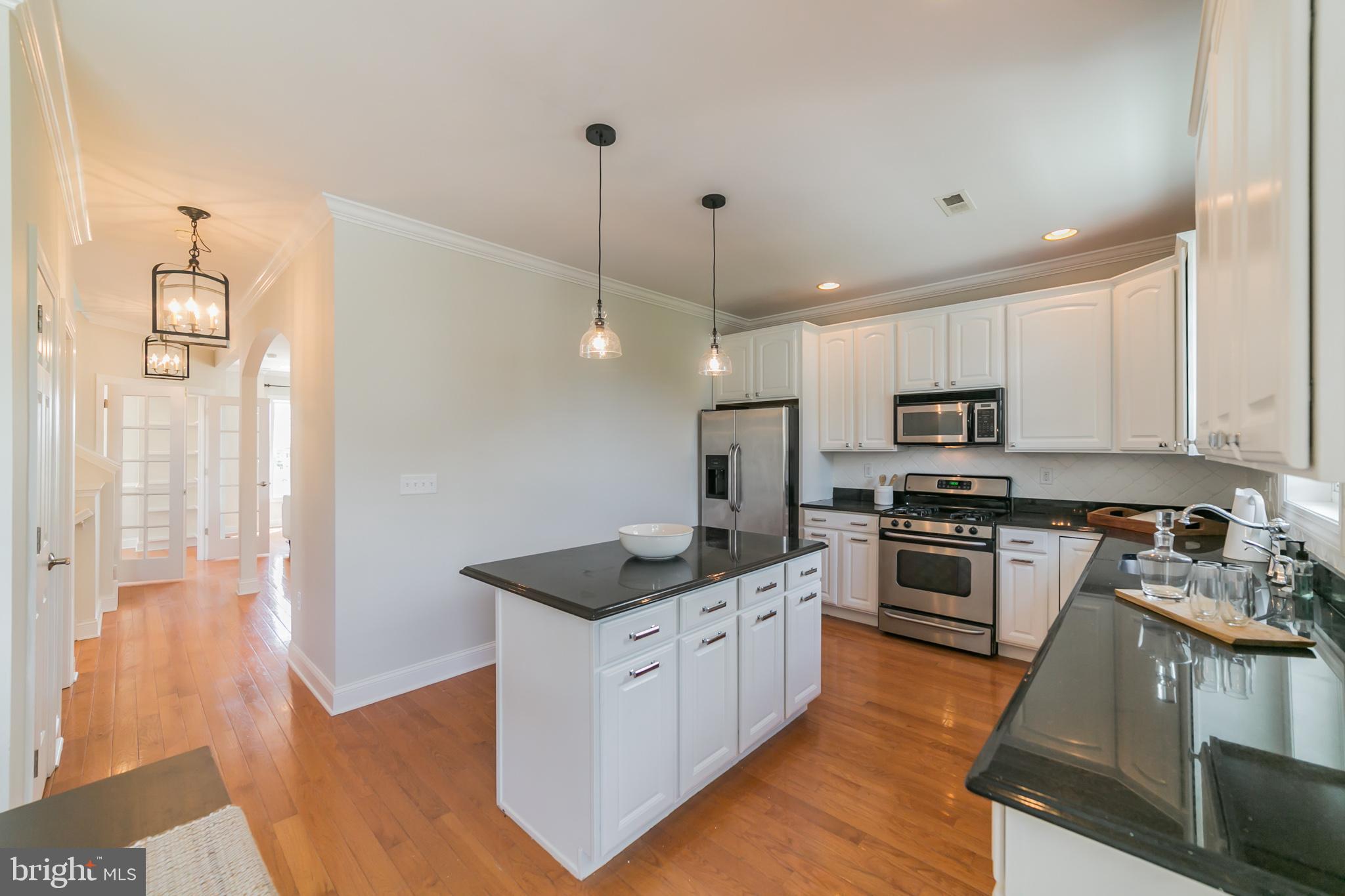 7240 Ridge Avenue Philadelphia, PA 19128 - Photo 10 of 27 Kitchen