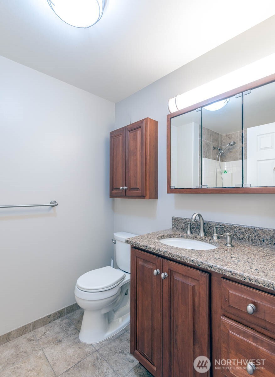5207 Erlands Point Road Northwest Bremerton, WA 98312 - Photo 19 of 37