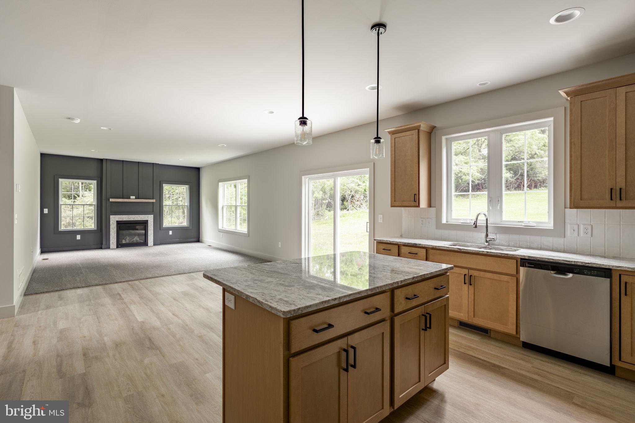 105 Lake Road Elizabethtown, PA 17022 - Photo 4 of 61 Gallery Image 4