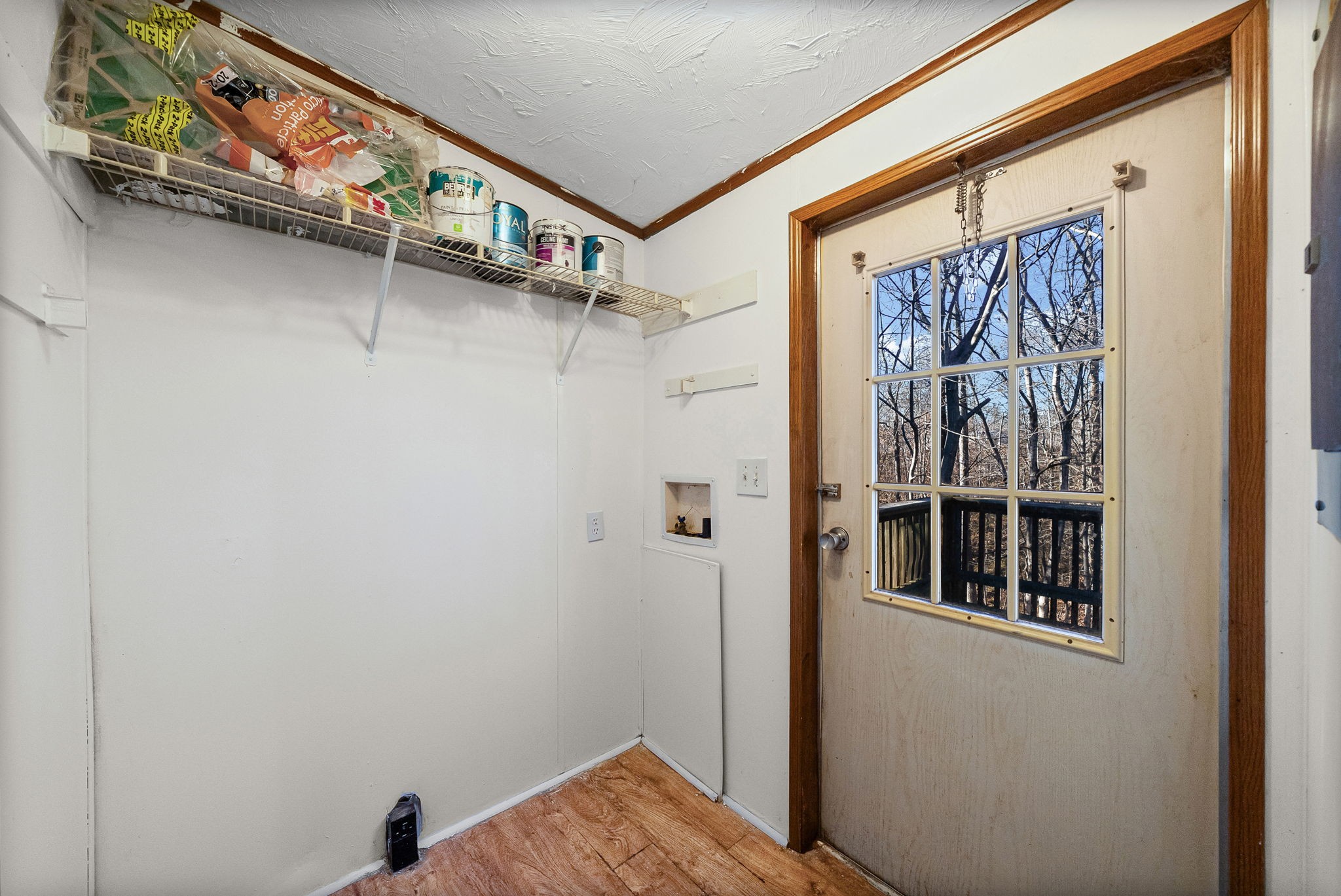 1105 Valley View Road Ashland City, TN 37015 - Photo 19 of 28 a view of a hallway with wooden floor and closet