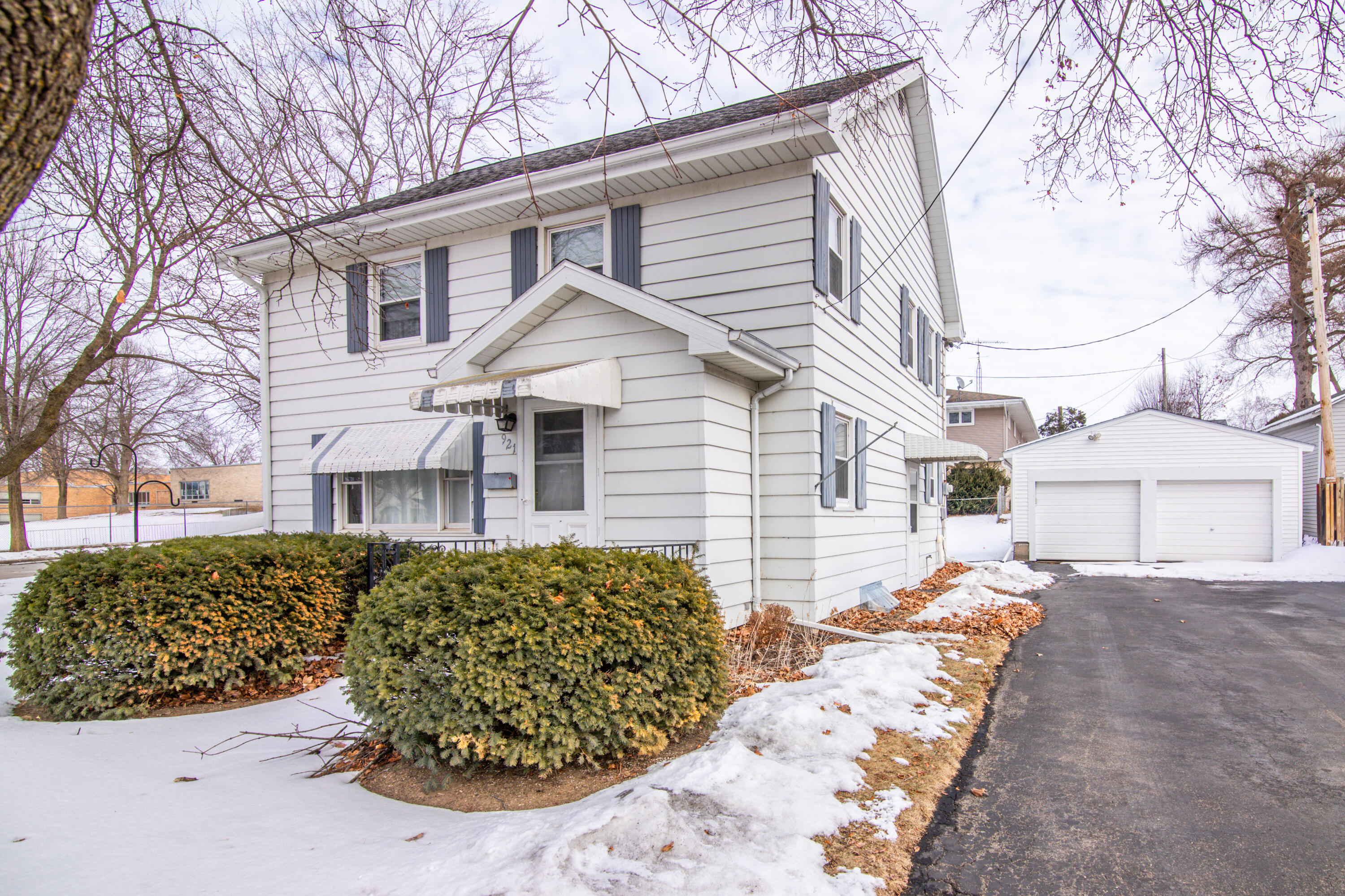 921 North Center Street Beaver Dam, WI 53916 - Photo 23 of 26 Outside Pics