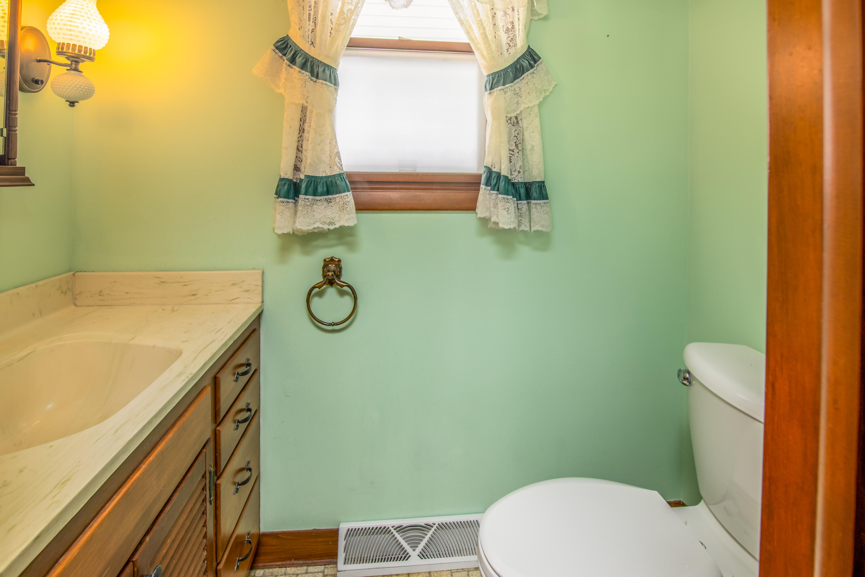 921 North Center Street Beaver Dam, WI 53916 - Photo 7 of 26 Half Bath