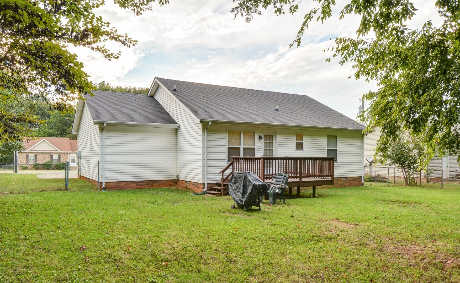 442 Carter Road Clarksville, TN 37042 - Photo 6 of 30 Gallery Image 6