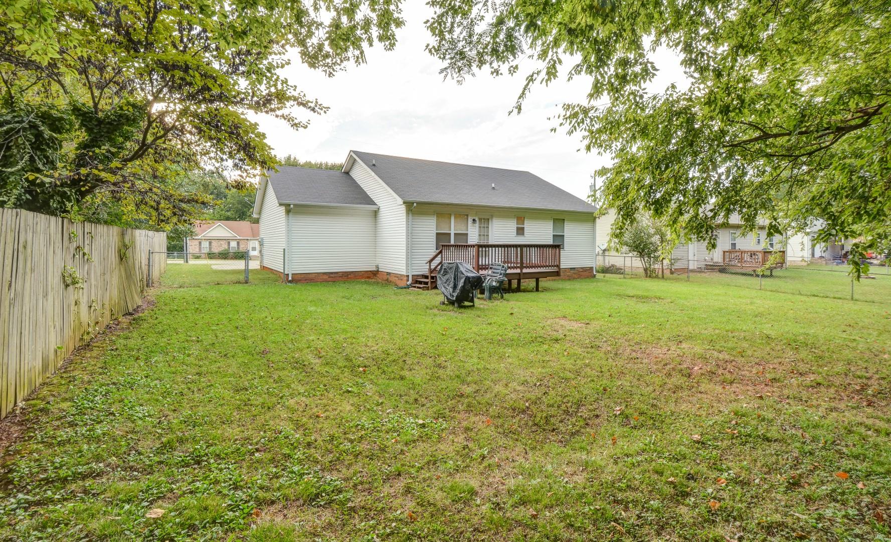 442 Carter Road Clarksville, TN 37042 - Photo 7 of 30 Gallery Image 7