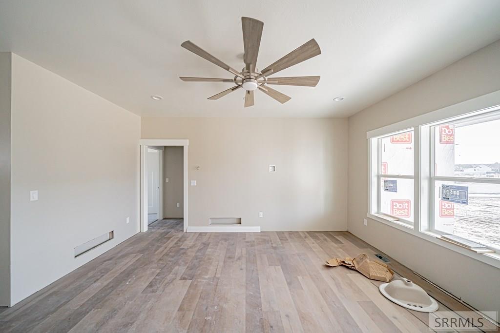 555 Bitter Root Street Rigby, ID 83442 - Photo 2 of 15