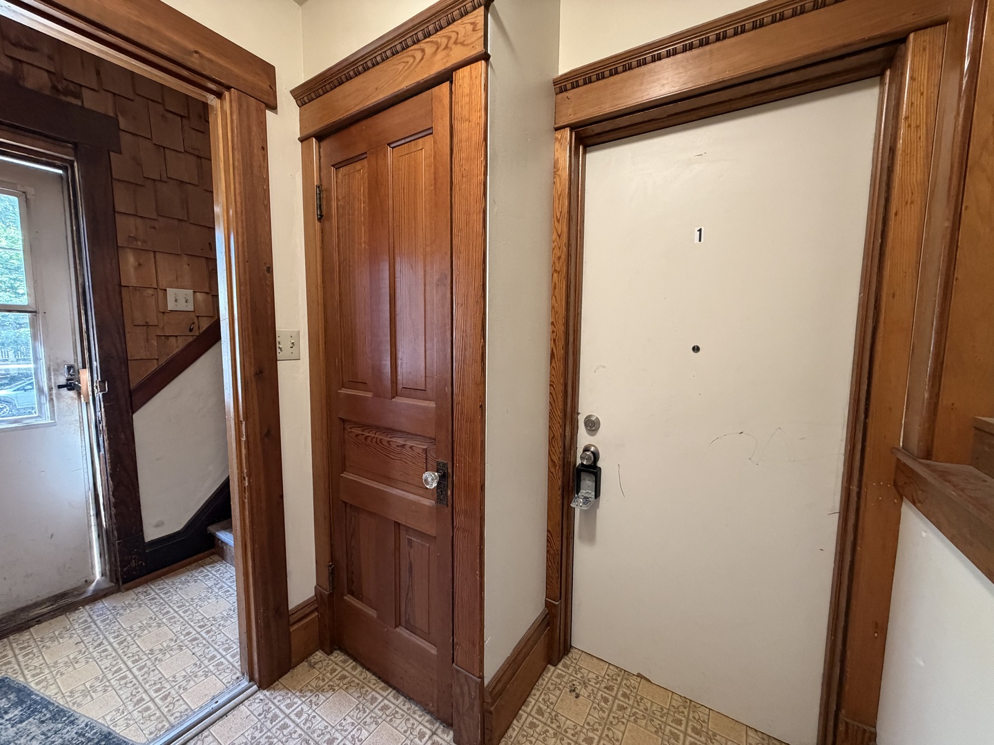 227 West Locust Street, Unit 1 DeKalb, IL 60115 - Photo 7 of 9