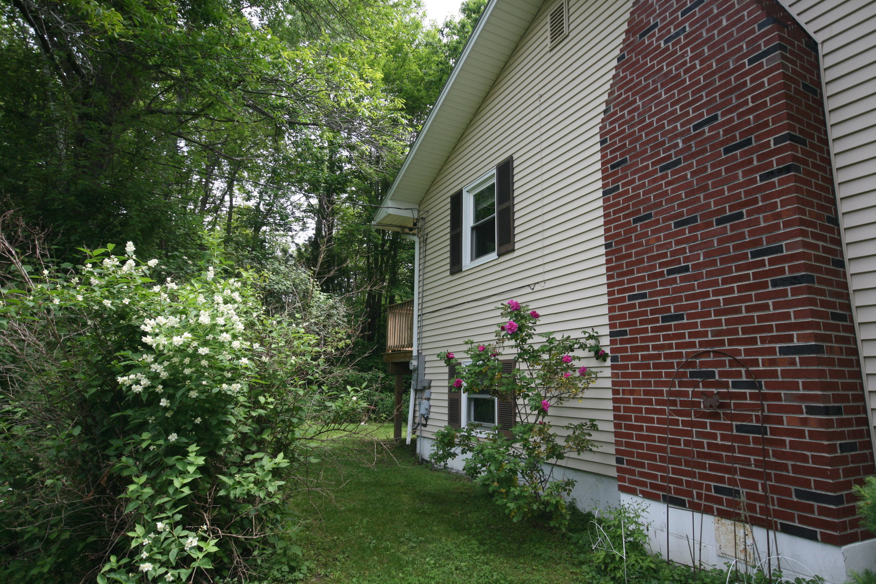 414 Ferry Road Saco, ME 04072 - Photo 2 of 39 IMG_1673