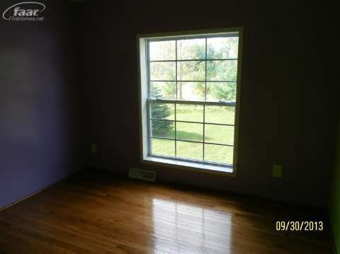 11471 North Nicholson Road Fowlerville, MI 48836 - Photo 13 of 14 20355322-12.JPG