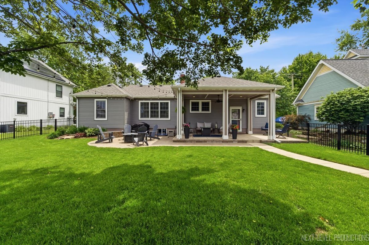 261 Main Street Oswego, IL 60543 - Photo 32 of 33
