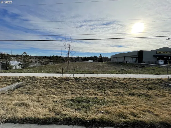 $299,000 | 504 Southwest Us Highway, Madras, OR 97741