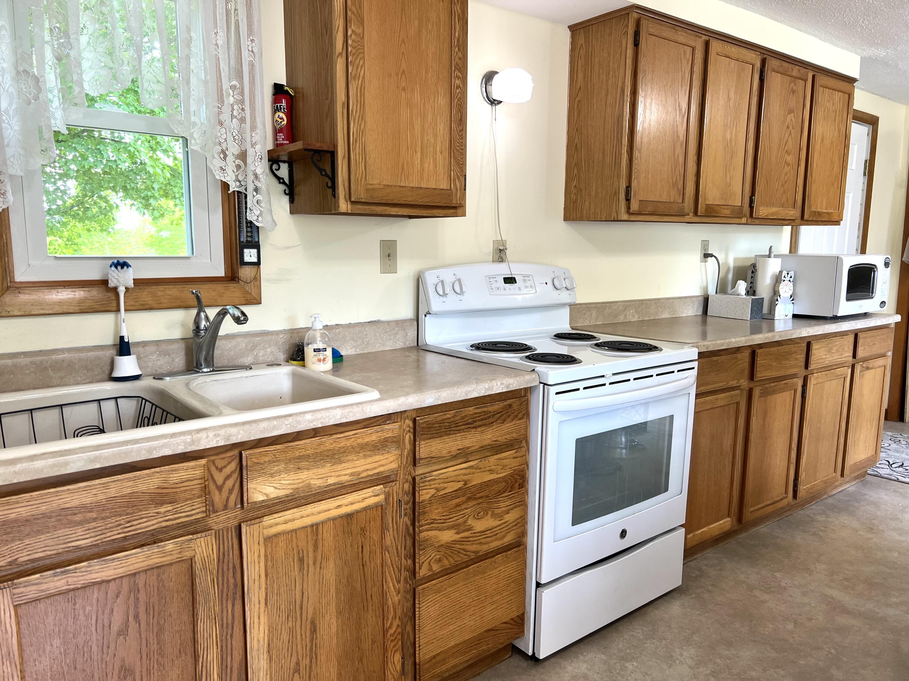 96 Exeter Road Garland, ME 04939 - Photo 20 of 77 17