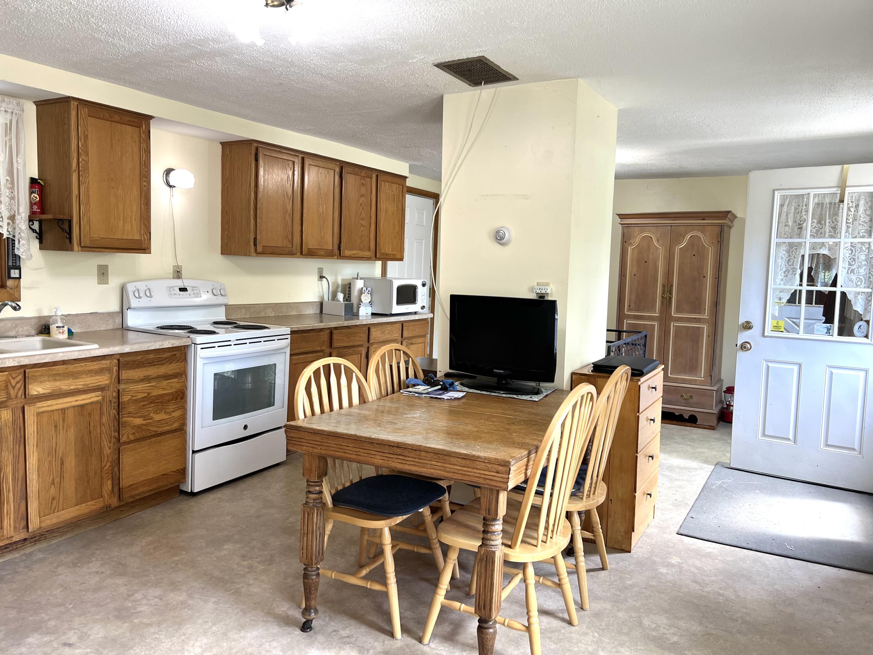 96 Exeter Road Garland, ME 04939 - Photo 29 of 77 26