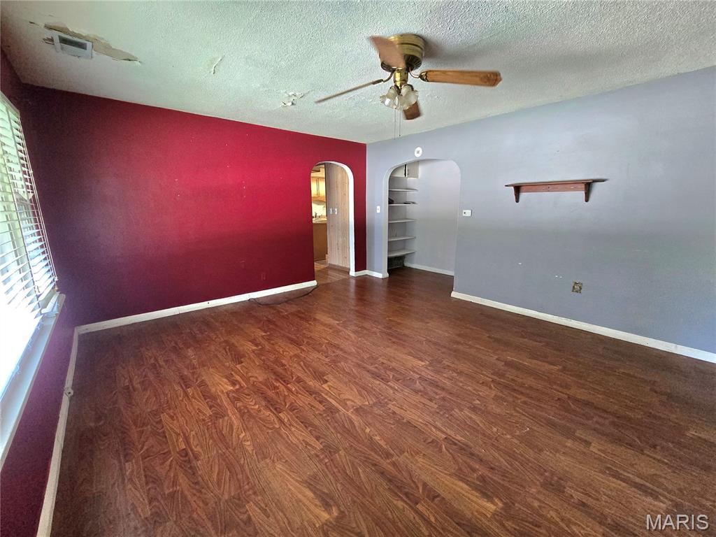 4150 Highway 16 Litchfield, IL 62056 - Photo 7 of 23