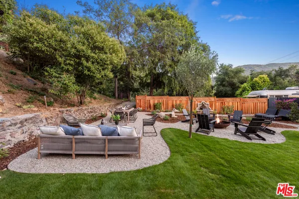$2,595 | 272 North Topanga Canyon Boulevard, Unit 4, Topanga, CA 90290