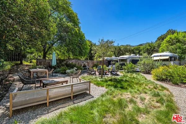 $2,595 | 272 North Topanga Canyon Boulevard, Unit 4, Topanga, CA 90290