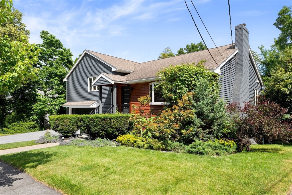37 Slocum Road Boston, MA 02130 - Photo 3 of 40