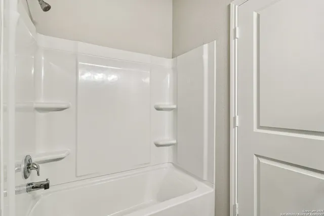 $2,099 | 106 Sai Manor, Unit 101, San Antonio, TX 78249