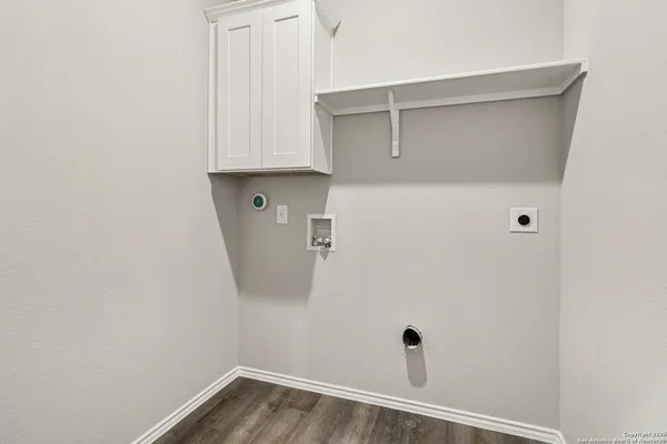 $1,800 | 106 Sai Manor, Unit 101, San Antonio, TX 78249