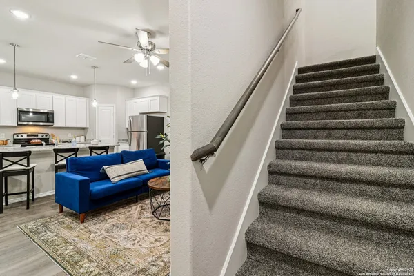 $1,800 | 106 Sai Manor, Unit 101, San Antonio, TX 78249