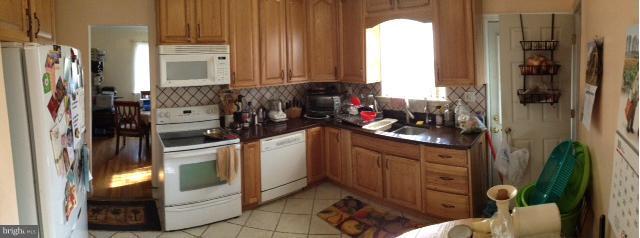 1821 Powder Mill Road Silver Spring, MD 20903 - Photo 5 of 19 Kitchen