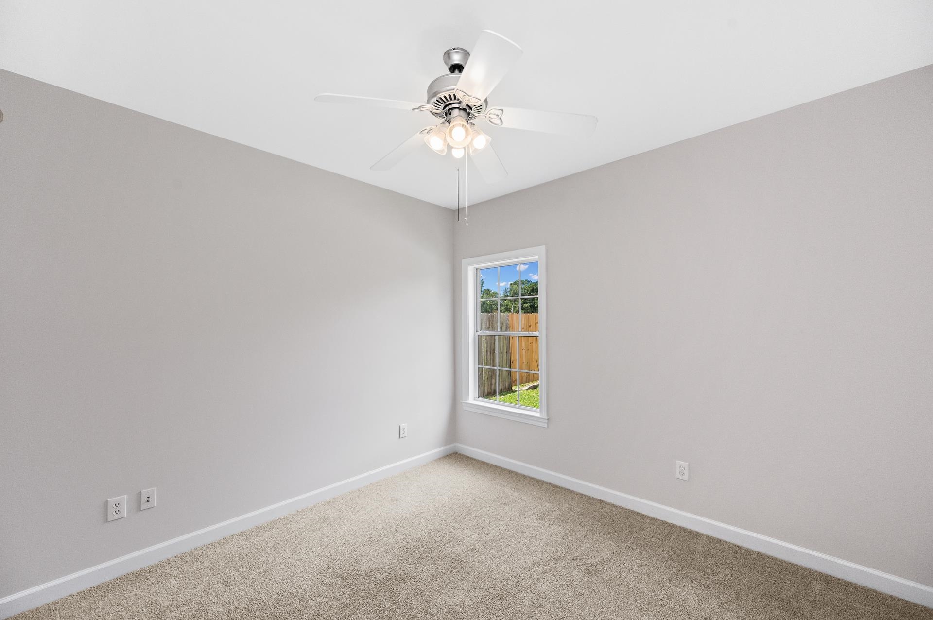 204 Oxford Way Foley, AL 36535 - Photo 32 of 49