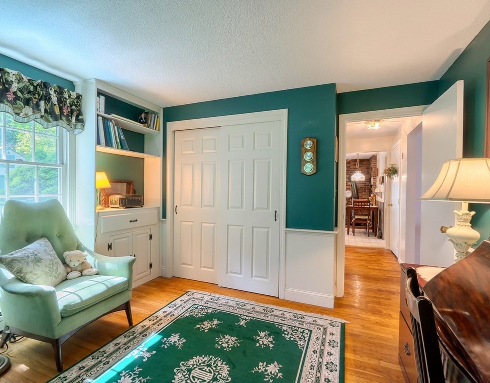 29 Country Road Westford, MA 01886 - Photo 11 of 38 Gallery Image 11