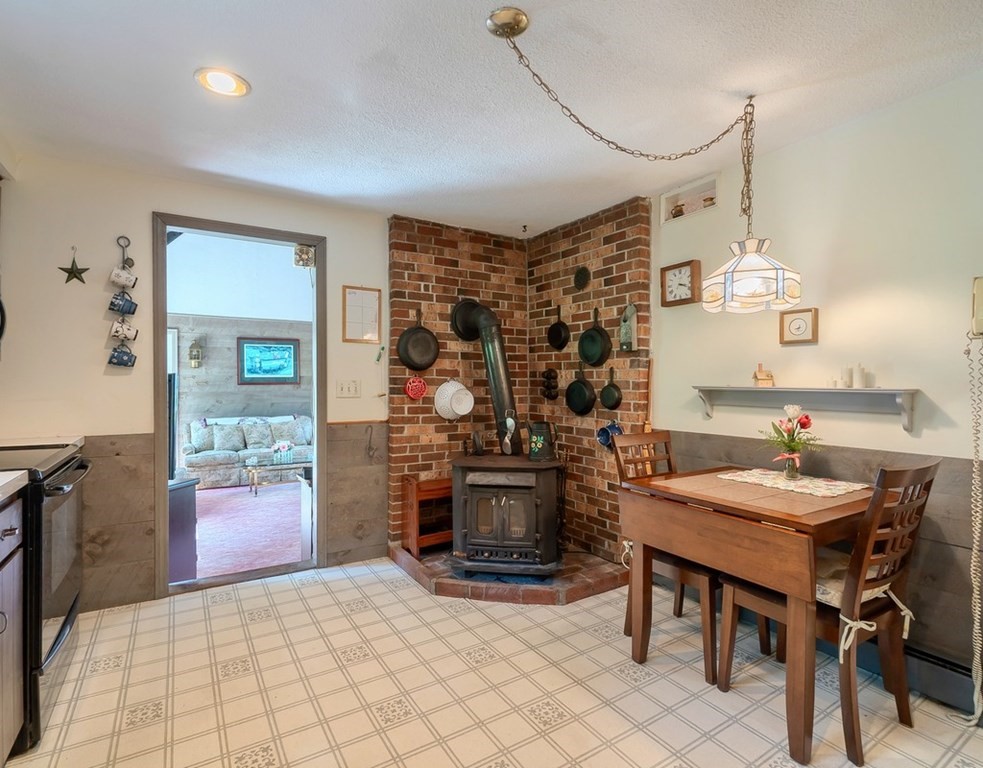 29 Country Road Westford, MA 01886 - Photo 14 of 38 Gallery Image 14