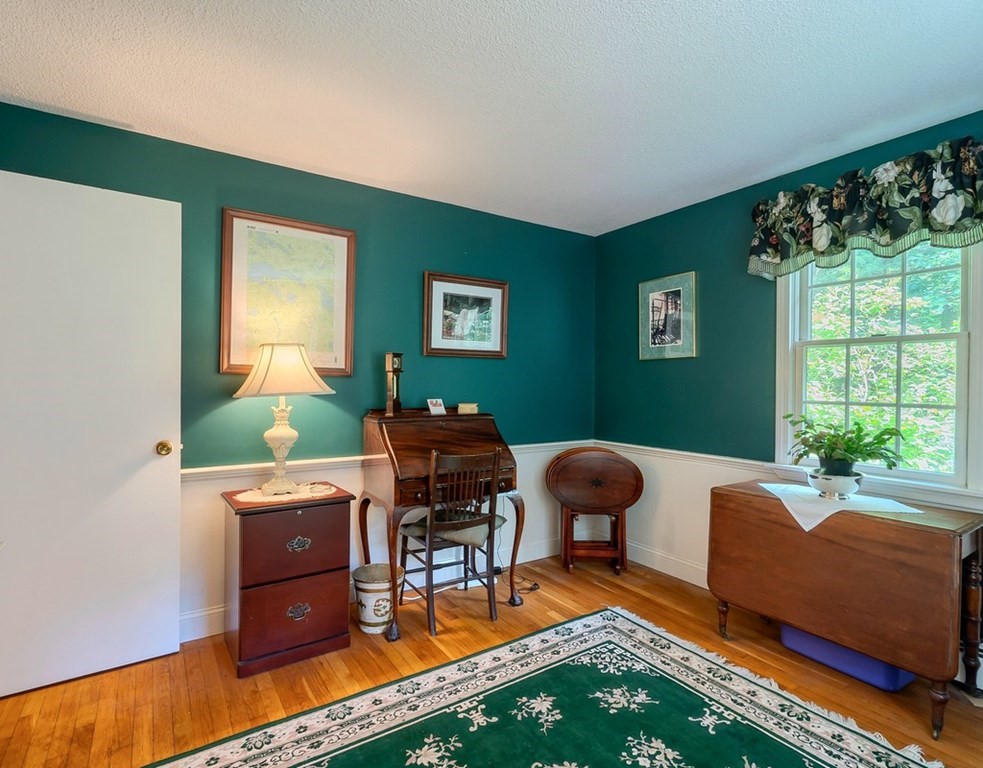 29 Country Road Westford, MA 01886 - Photo 10 of 38 Gallery Image 10
