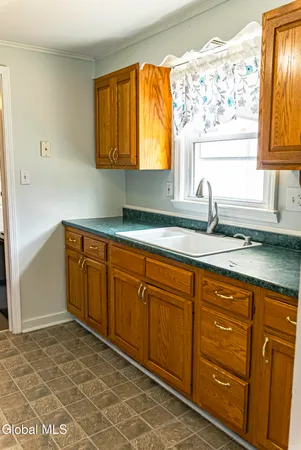 $300,000 | 2983 Nancy Lane, Guilderland, NY 12303