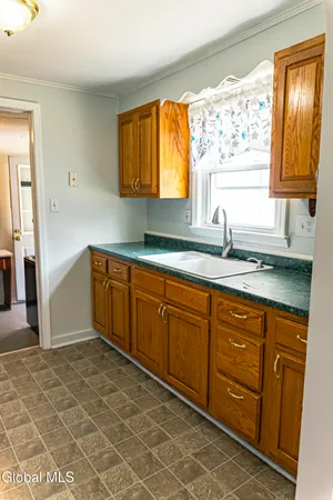 $300,000 | 2983 Nancy Lane, Guilderland, NY 12303