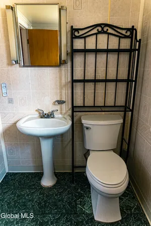 $300,000 | 2983 Nancy Lane, Guilderland, NY 12303