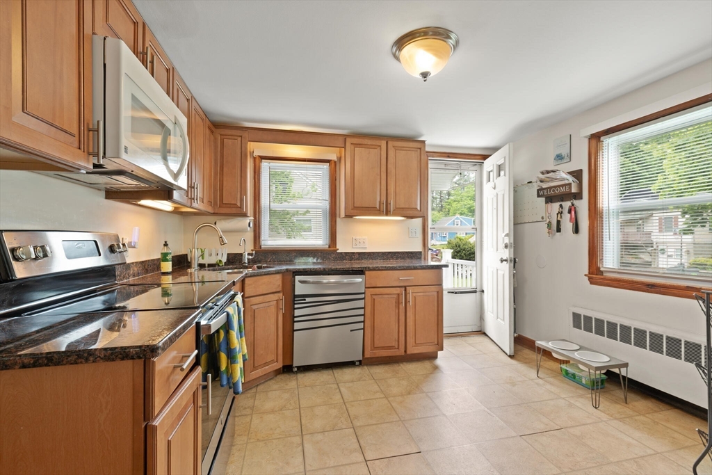 82 Brickel Road Stoughton, MA 02072 - Photo 5 of 30 Gallery Image 5