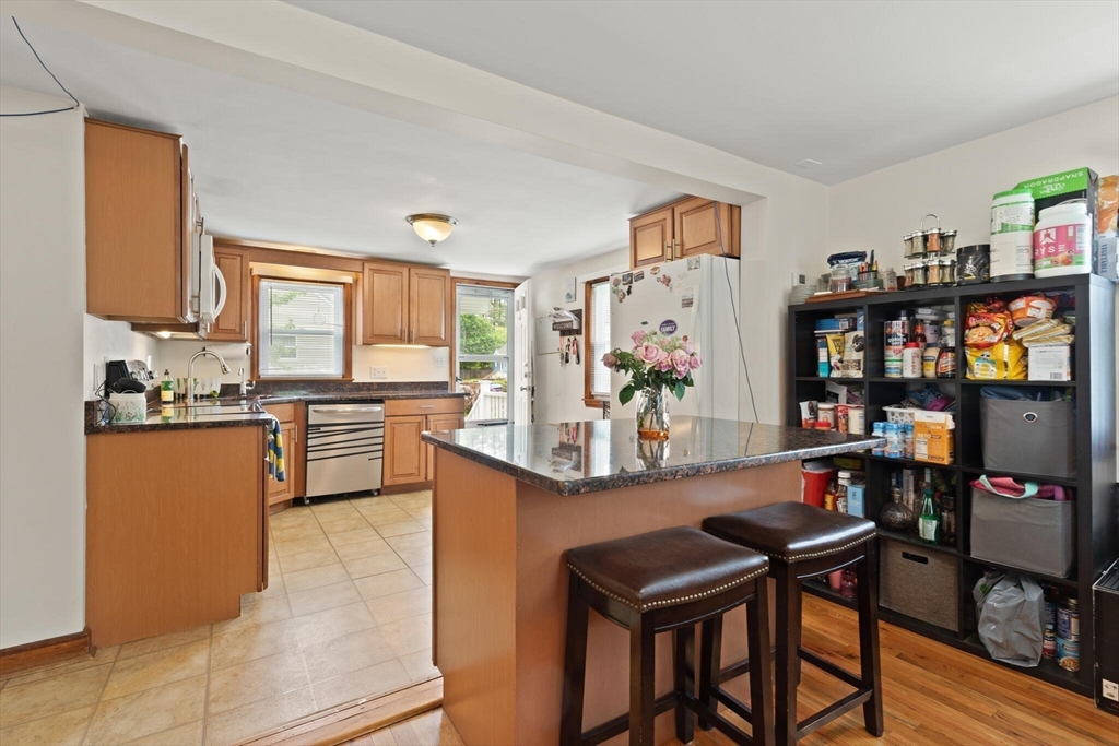 82 Brickel Road Stoughton, MA 02072 - Photo 8 of 30 Gallery Image 8
