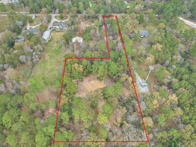 $900,000 | 3027 Pine Acres Drive, Conroe, TX 77384