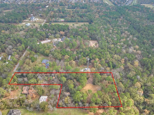 $800,000 | 3027 Pine Acres Drive, Conroe, TX 77384