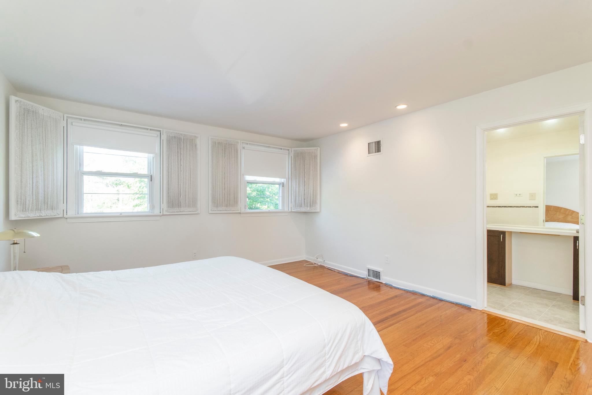 204 Parkview Road Cheltenham, PA 19012 - Photo 17 of 30 Gallery Image 17