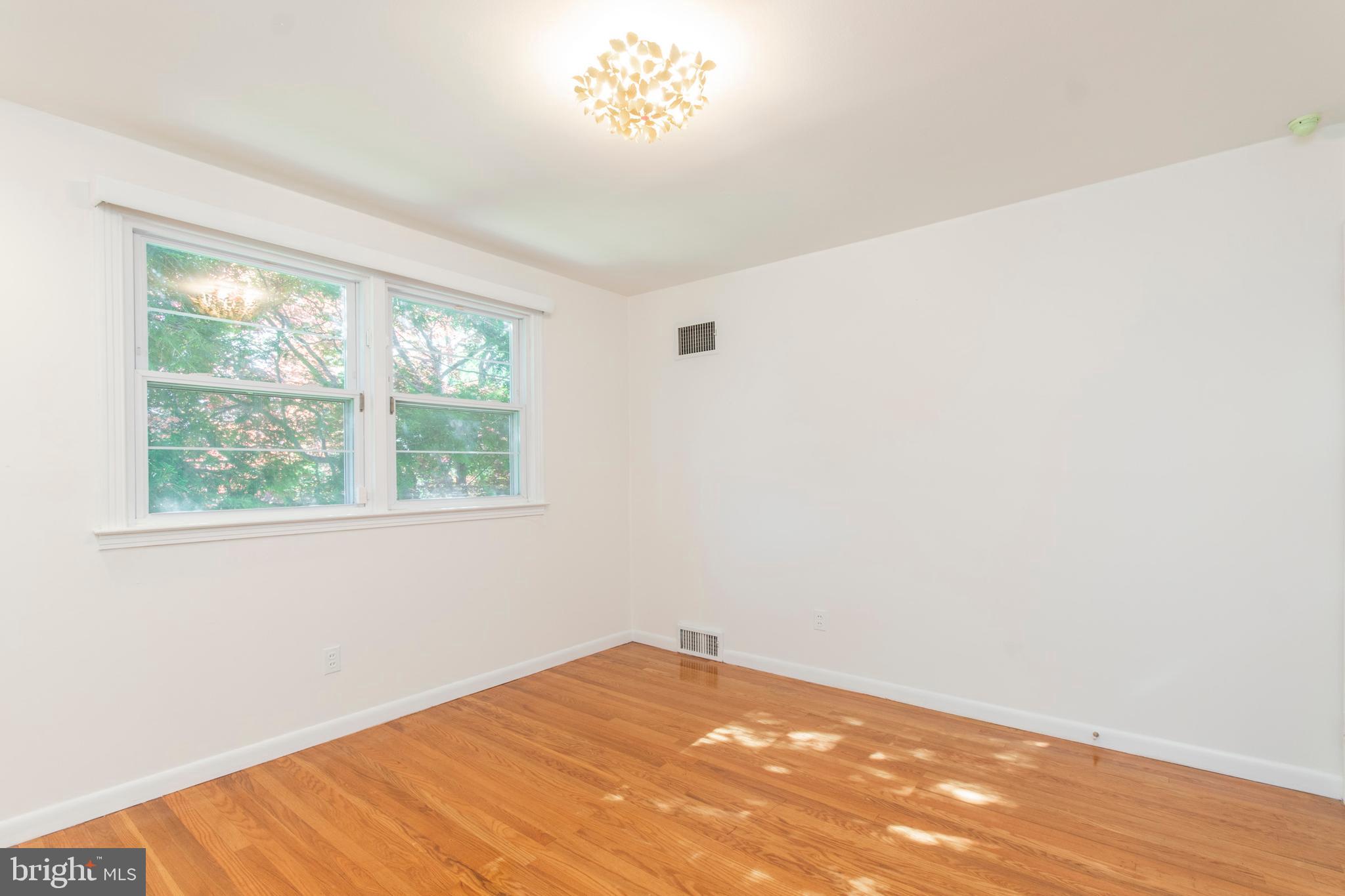 204 Parkview Road Cheltenham, PA 19012 - Photo 20 of 30 Gallery Image 20