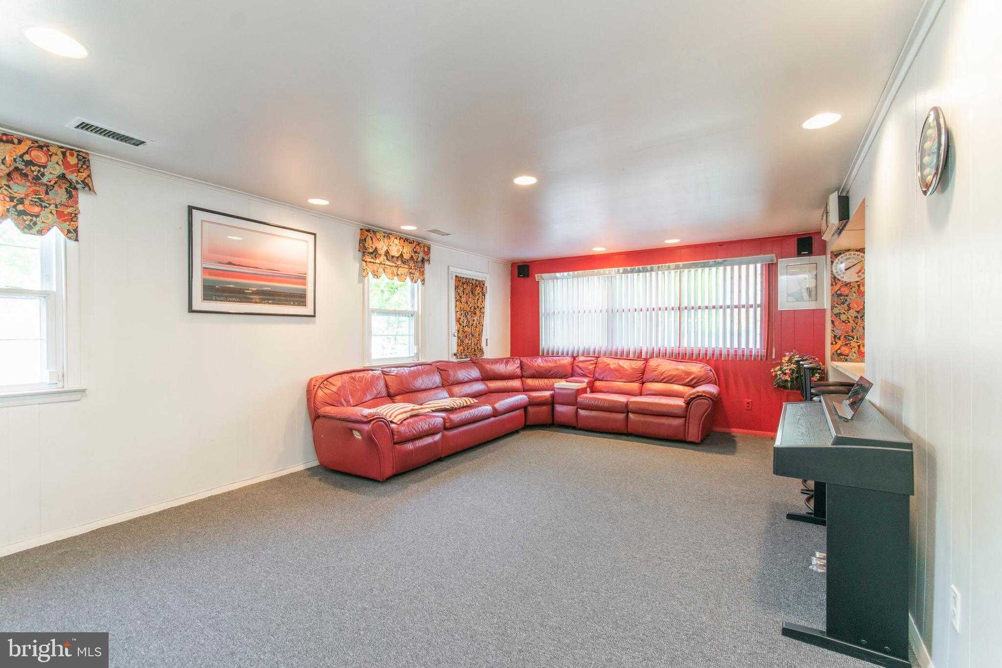204 Parkview Road Cheltenham, PA 19012 - Photo 24 of 30 Gallery Image 24
