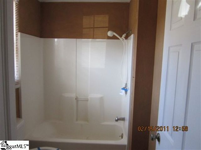144 Rice Street Easley, SC 29640 - Photo 6 of 8