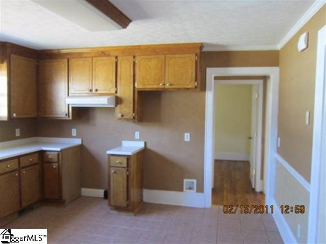 144 Rice Street Easley, SC 29640 - Photo 7 of 8
