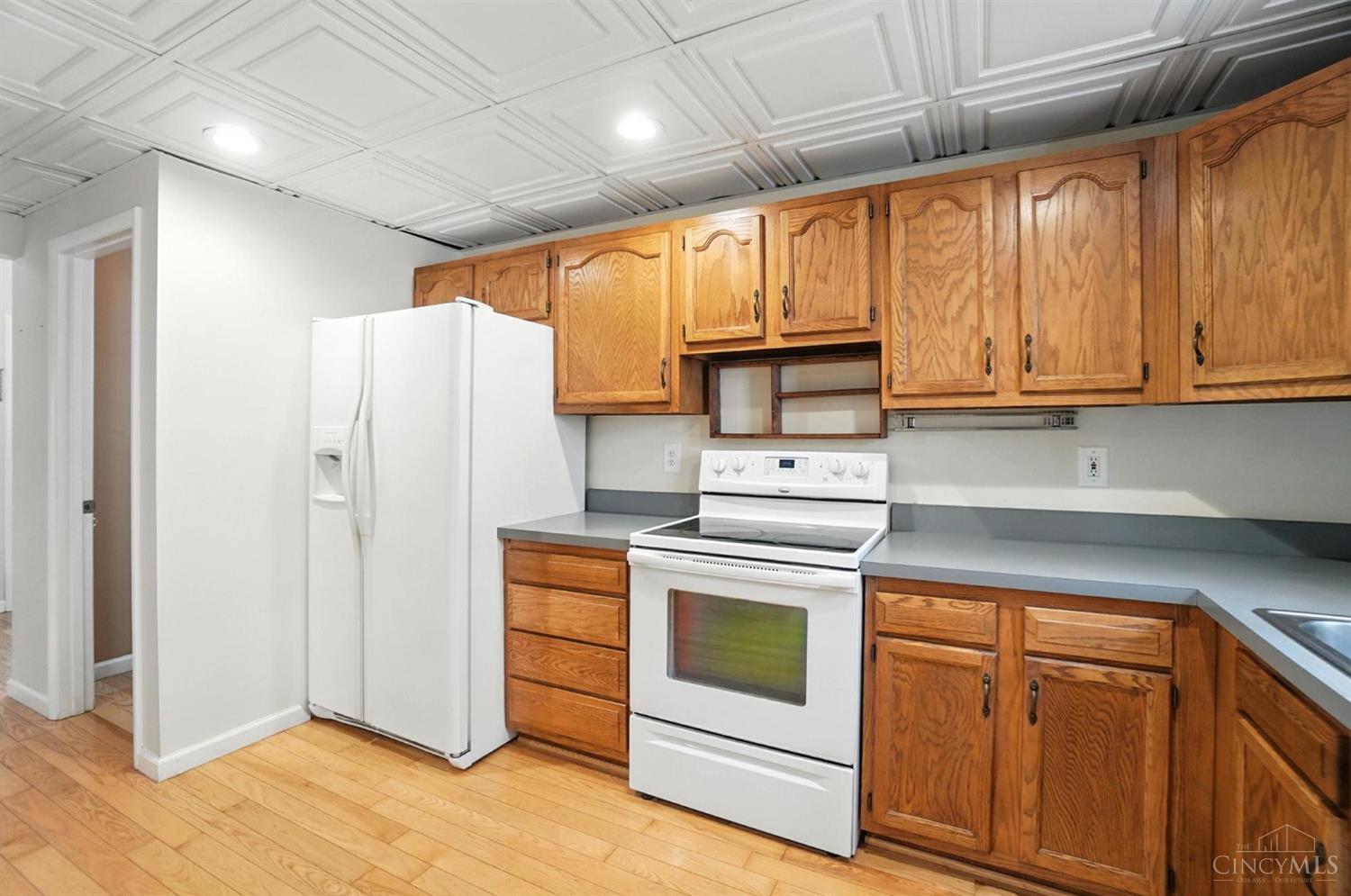 5601 Vogel Road Cincinnati, OH 45239 - Photo 23 of 65
