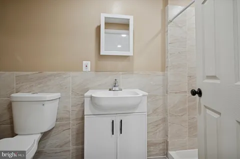 $215,000 | 158 Roselyn Street, Philadelphia, PA 19120