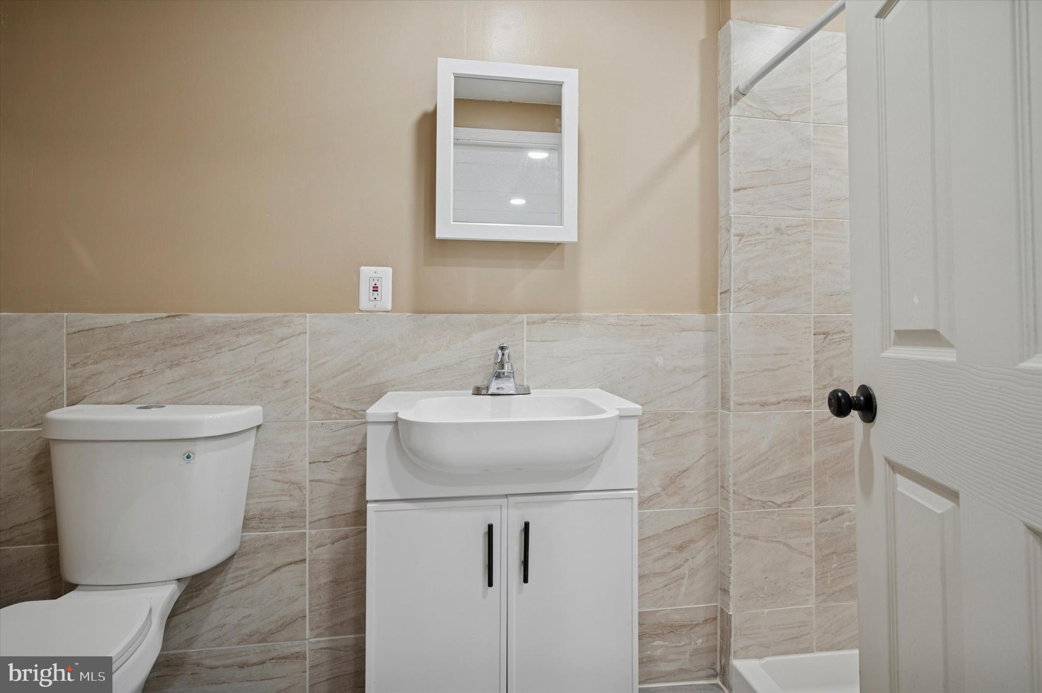 158 Roselyn Street Philadelphia, PA 19120 - Photo 22 of 25